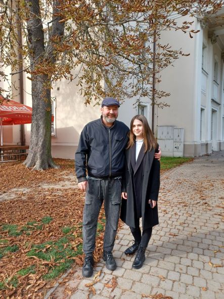 Zofia Peter oraz aktor Marcin Trzęsowski