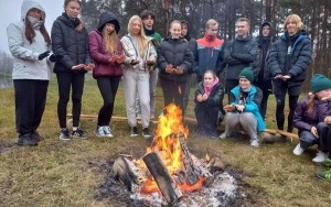 Zawodnicy podczas biegu na orientację (7)