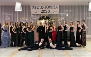 Uczestnicy Studniówki  (1)