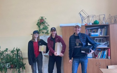 Nasi uczniowie podczas "Dnia bez plecaka" (7)