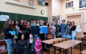 Nasi uczniowie podczas "Dnia bez plecaka" (1)