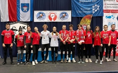 Uczniowie podczas obchodów Święta Niepodległości (18)