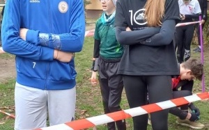 Uczniowie podczas obchodów Święta Niepodległości (9)