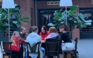 Uczniowie klas 2nd i 3nd podczas warsztatów teatralnych (3)