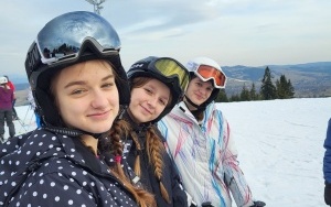 Uczestnicy obozu narciarskiego (2)