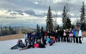 Uczestnicy obozu narciarskiego (4)
