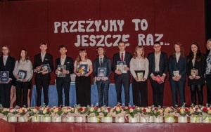 Uroczyste pożegnanie absolwentów (7)