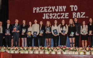 Uroczyste pożegnanie absolwentów (9)