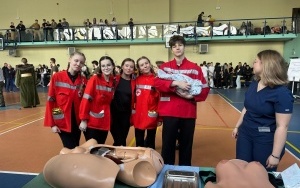 II Mistrzostwa Szkół Ponadpodstawowych w Pierwszej Pomocy o Puchar Rektora Uniwersytetu Kaliskiego (1)