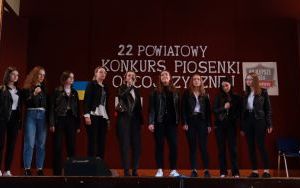 Uczestnicy konkursu oraz jury (10)
