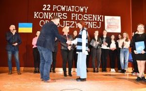 Uczestnicy konkursu oraz jury (2)