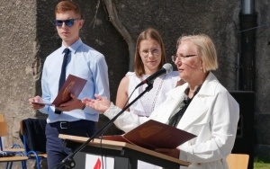 Powitanie gości przez panią dyrektor Danutę Stefańską